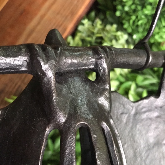 Pottery Barn Spooky Rare Hanging Rustic Metal Bat Votive Candle Holder L… - Picture 11 of 16